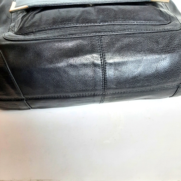 Danier Genuine Leather Bag - Picture 3 of 12